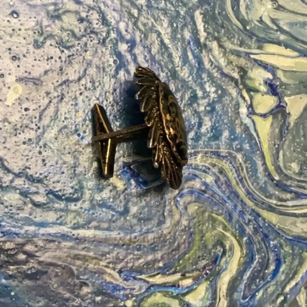 Vintage Black and Gold Glass Cabochon Capricorn Ram single cuff link